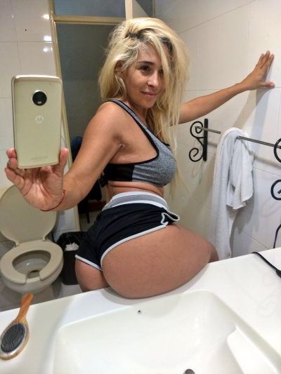 Je m’appele Judith et j’ai déjà fait tout ce qu’on peut faire niveau sexe.  j’aime le cul et je kiff grave donner du plaisir à un homme. C’est pour ça que je suis là, c’est parce que je sais que certains hommes mariés ont pas trop de chance dans leur couple alors j’ai envie de les aider un peu. C’est mon coté naturaliste sexuel Je suis une fille blonde  contact moi par WhatsApp et SMS au  +33756872006 si tu veux un rendez-vous merci !!!