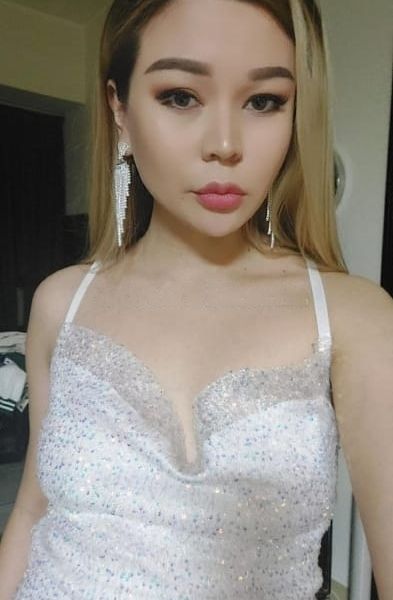 Honey, right now I'm waiting for your call or message. Hurry up!