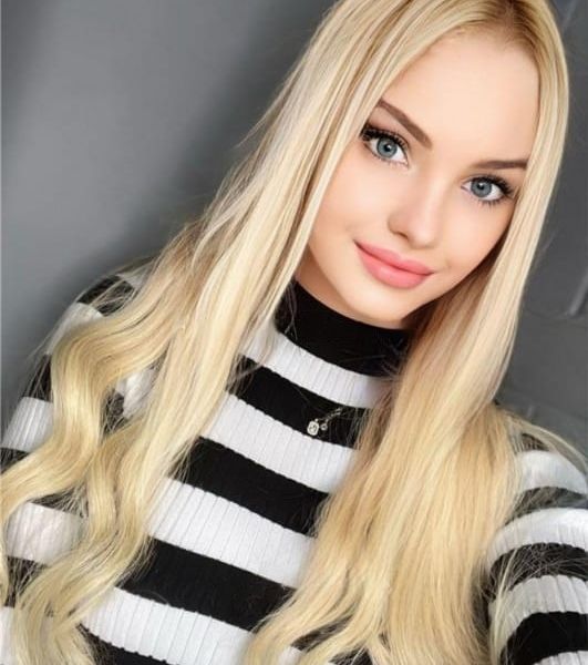 IN TOUR A VERONA ??CORPO DA MODELLA,REALE?ULTRA SEXY �?bella & reale? ! quando l'eleganza e la bellezza si uniscono, nasce una donna come me.??sono sempre gentile, dolce ed educata, solare, sensuale, dotata di classe ed eleganza di altissimo livello.... fai diventare realta' i tuoi desideri piu' intimi ?con l'esperienza di una bella & dolce � Le mie foto sono ?% originali!! Sono sensuale e raffinata, di classe, amichevole e passionale, molto disponibile per soddisfare i tuoi sogni e desideri�... ricevo in ambiente pulito, tranquillo e riservato.??