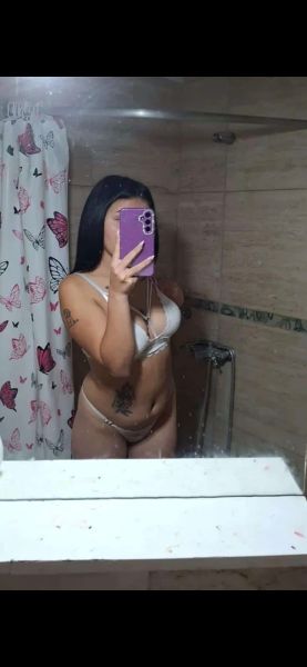 Hola Amor Soy Lu  ,🤤  estoy en la zona de Morón 
 
*Mi servicio es convencional onda amantes 🤤

Hago bucal con y sin  doy besitos mimos🥵*


*Hoteles  de la 🏩 Zona Morón Amor*

*Acepto transferencia y efectivo 💵*

 *Te espero para pasar un rico ratito conmigo y sacarte todo el estrés mi Amor 💦🤤🥵*